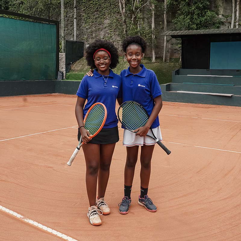 Picture of Agatha and Tabatha Carvalho