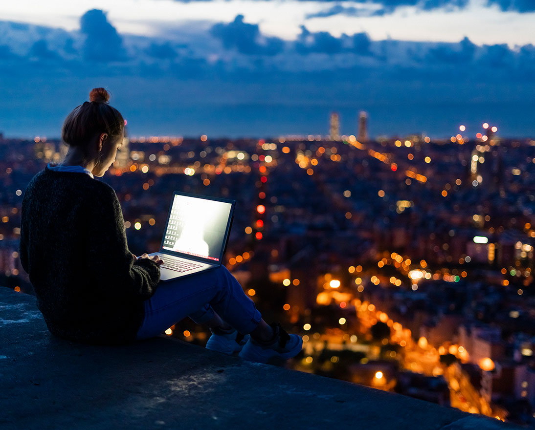 girl with laptop