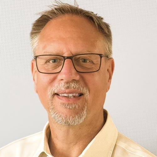 Portrait photo of Chris Bagnall