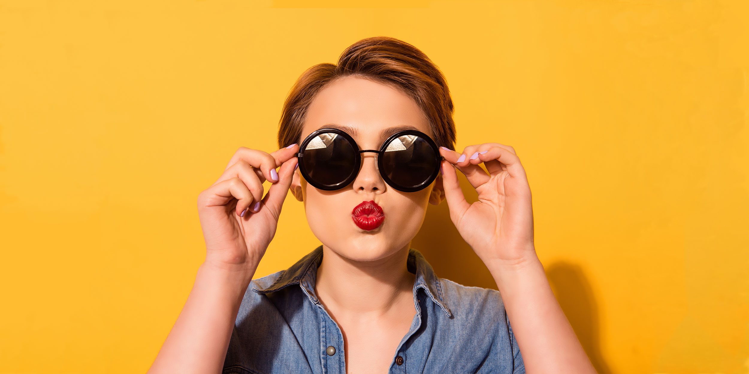 girl with sunglasses