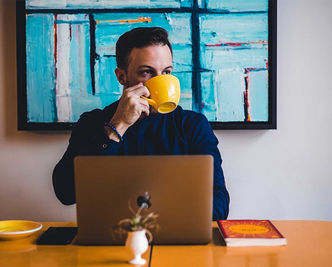 Enjoyed by millions every day, the benefits of coffee in the workplace are numerous. In fact, it feels as if coffee powers a significant proportion of the global workforce. Here, we explore five ways that coffee can make you sharper, healthier and happier at work.