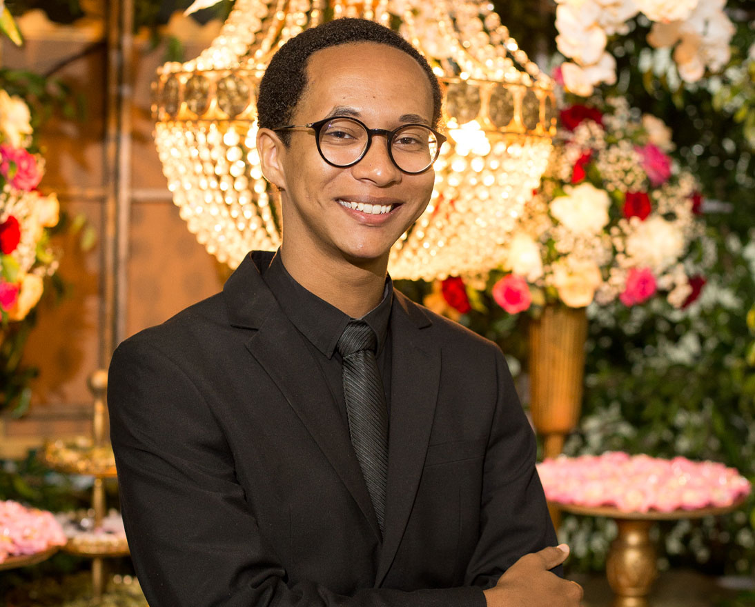 portrait of Phil Rodrigues 