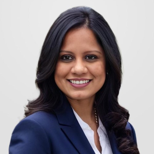 Ayrusi-Patel-Headshot 700x700