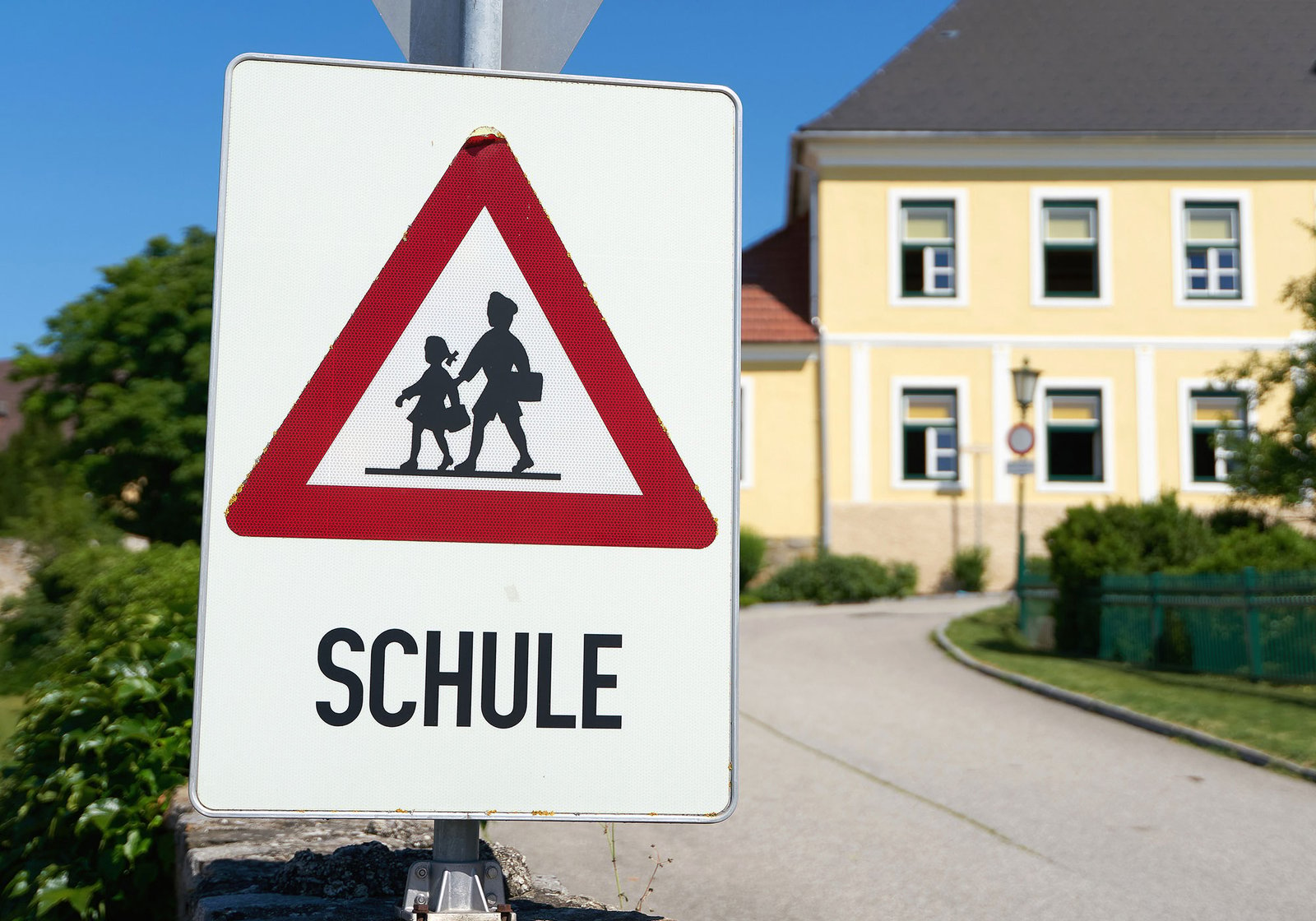 Gefahren auf dem Weg zur Schule