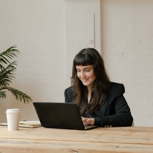 woman on the laptop