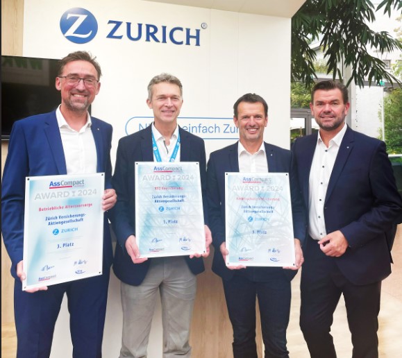 Im Bild (v.li.n.re.): Jochen Zöschg, Vorstand Zurich Österreich, Kurt Möller, CEO ad interim Zurich Österreich, Klaus Kurz, Leiter Maklervertrieb Zurich Österreich, Klaus Riener, Leitung Außendienst- und Maklervertrieb Zurich Österreich;