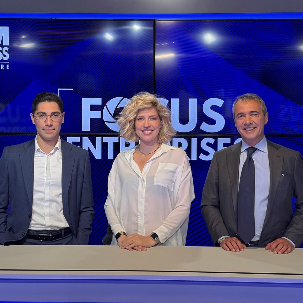 Paolo Ribotta Yassine Saidoun Mathilde Wessels sur le plateau de BFM Business