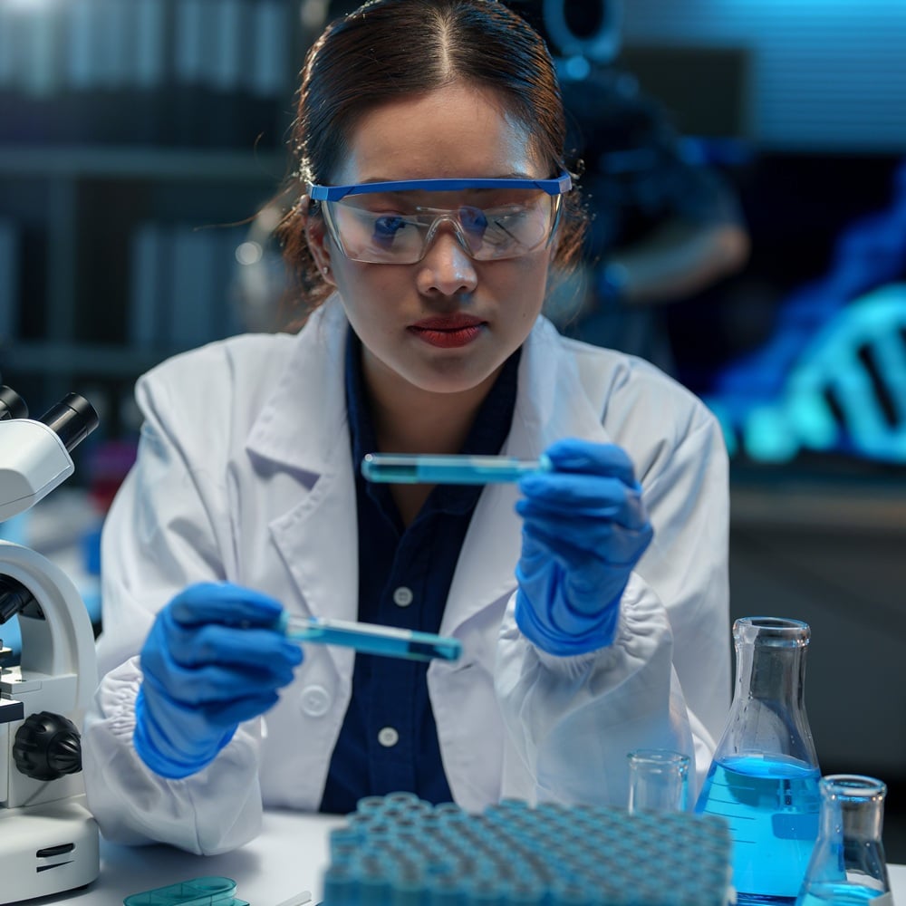 Scientifique en laboratoire