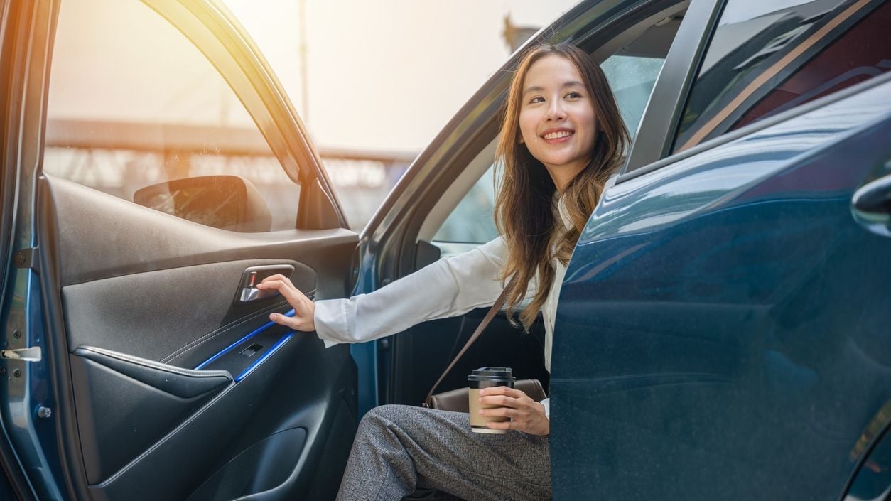 international-driving-permit-cover
