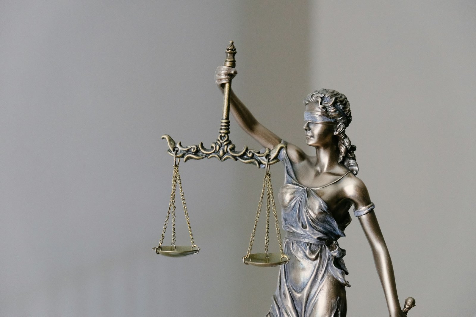 Lady justice2