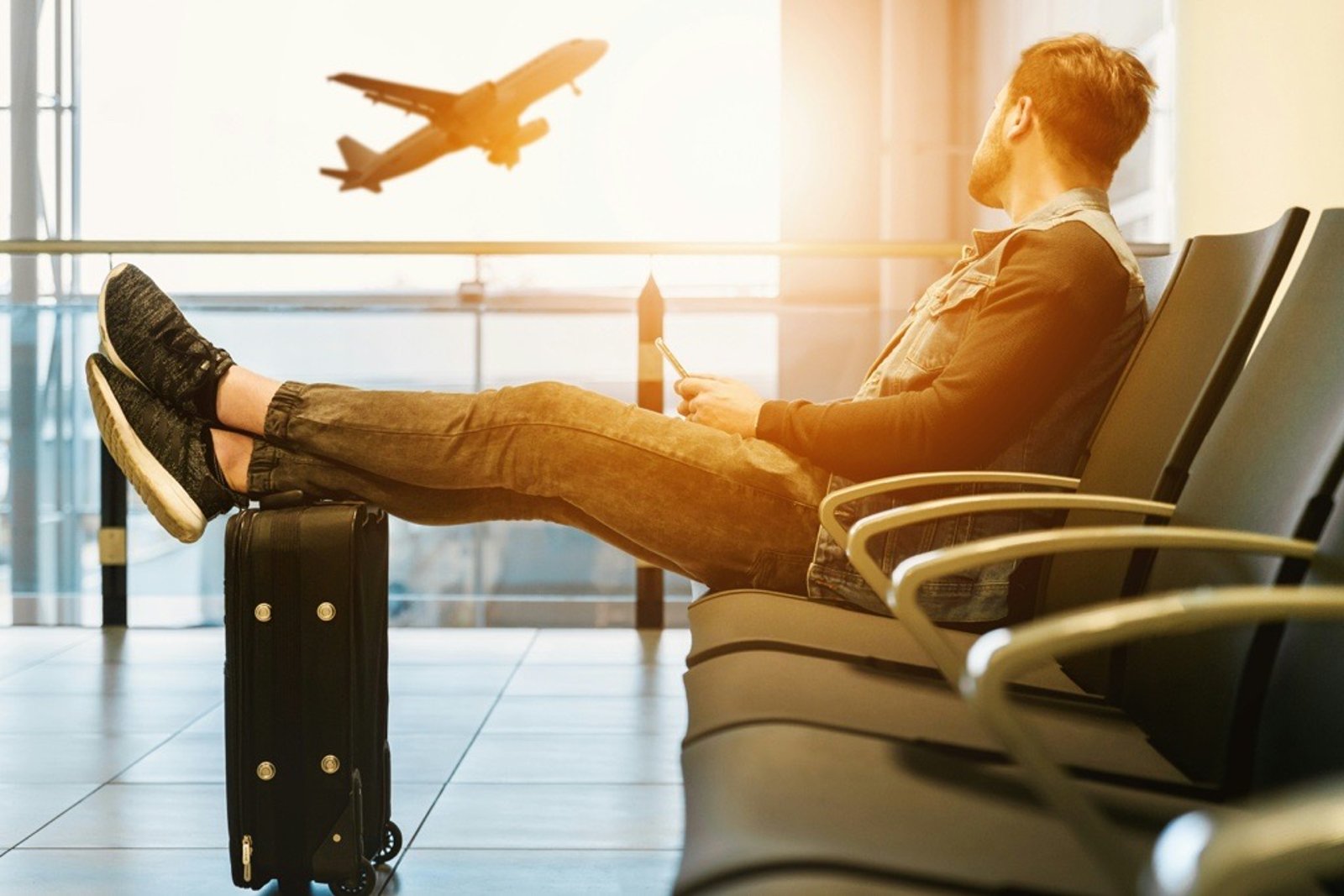 FlyEasy Benefit (Free Airport Lounge Access) 