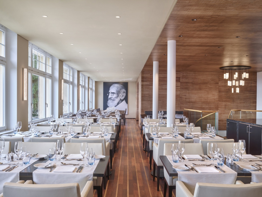 restaurant