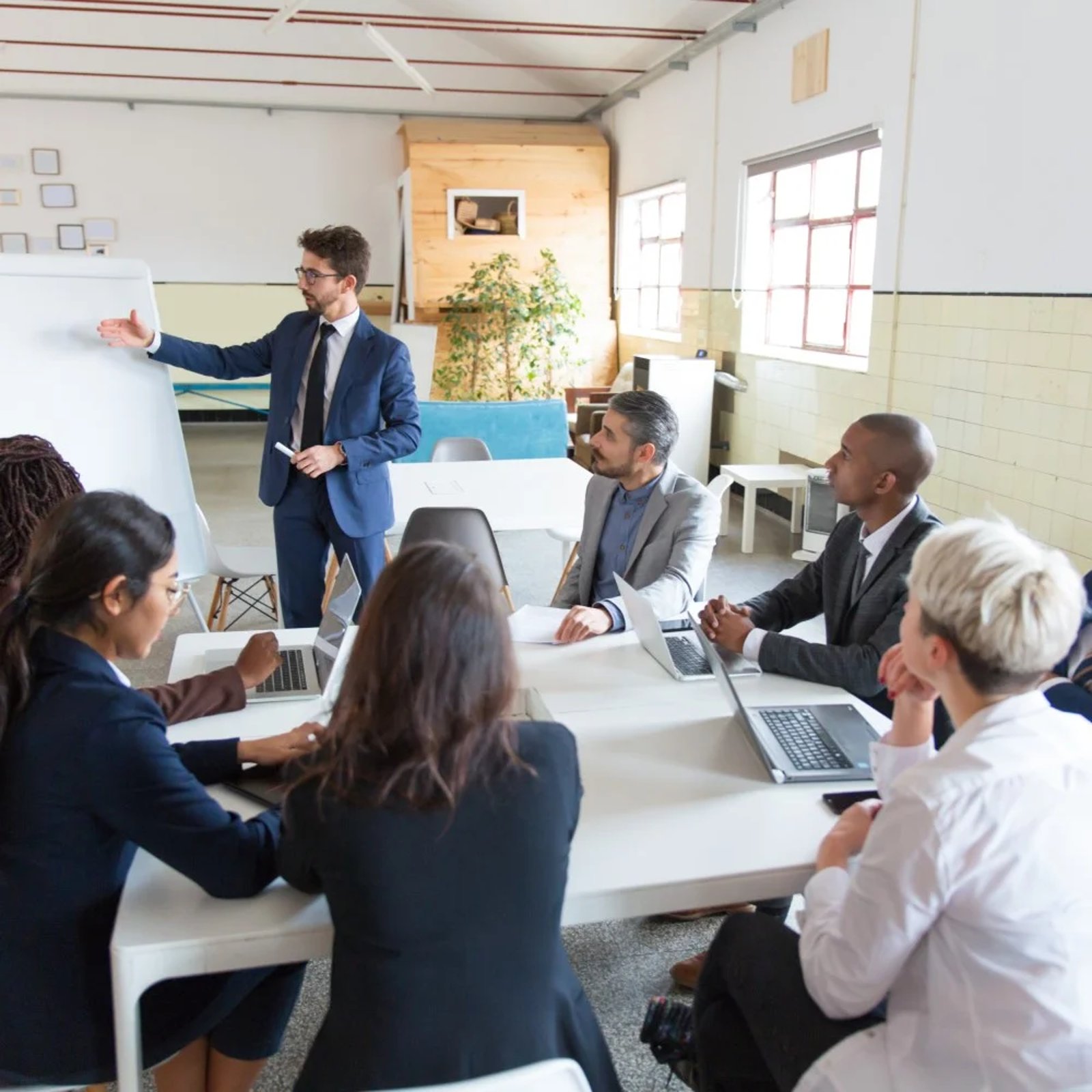 Presenter reports results to workgroup