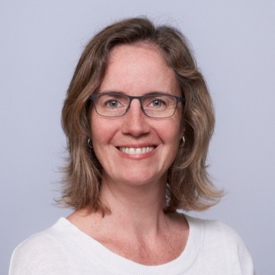 Saoirse Jones Headshot
