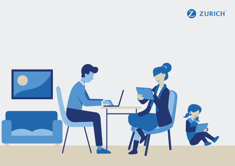 Illustration einer Familie im Wohnzimmer: Ein Mann und eine Frau nutzen Laptop und Tablet, um gemeinsam eine Versicherung online abzuschließen. Ein Kind sitzt daneben mit einem Tablet. Im Hintergrund sind ein Sofa und ein Bild zu sehen, oben rechts das Zurich-Logo.